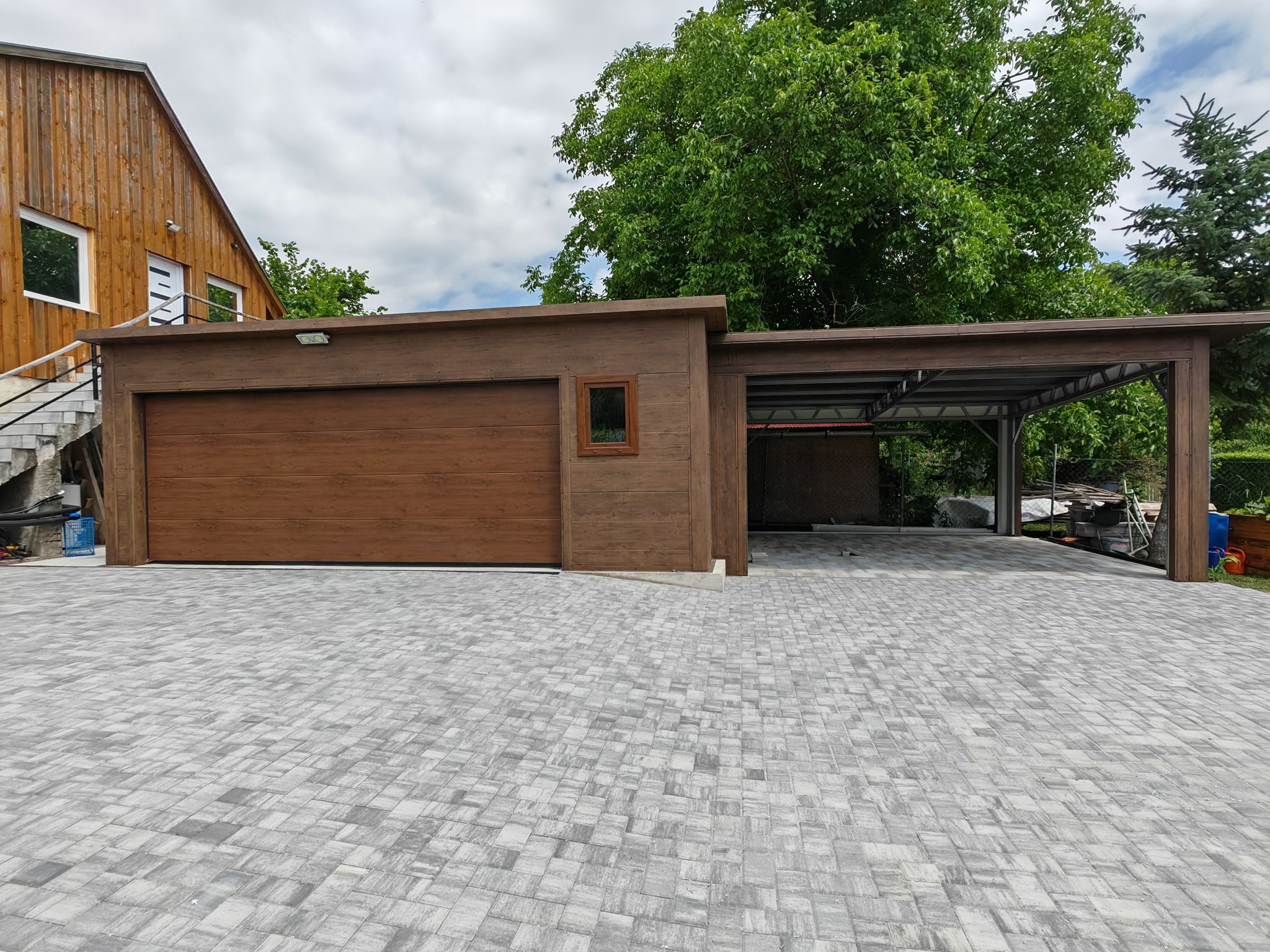 Garázs beépített kazánházzal 1