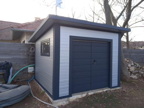 10 cm szendvicspanel garázs