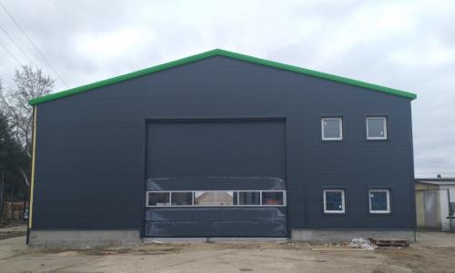 Új csarnok tető- és homlokzatburkolati elemek