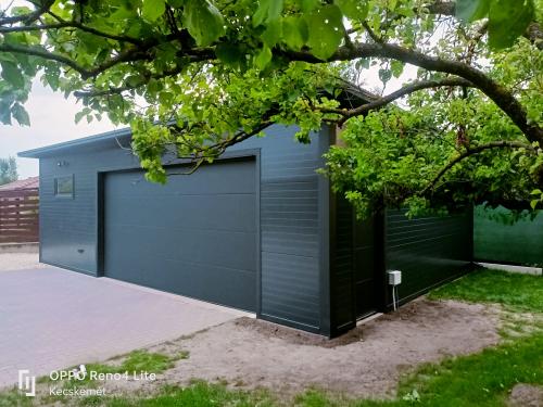 10 cm EPS szendvicspanel Garázs 9,89m x6,24m